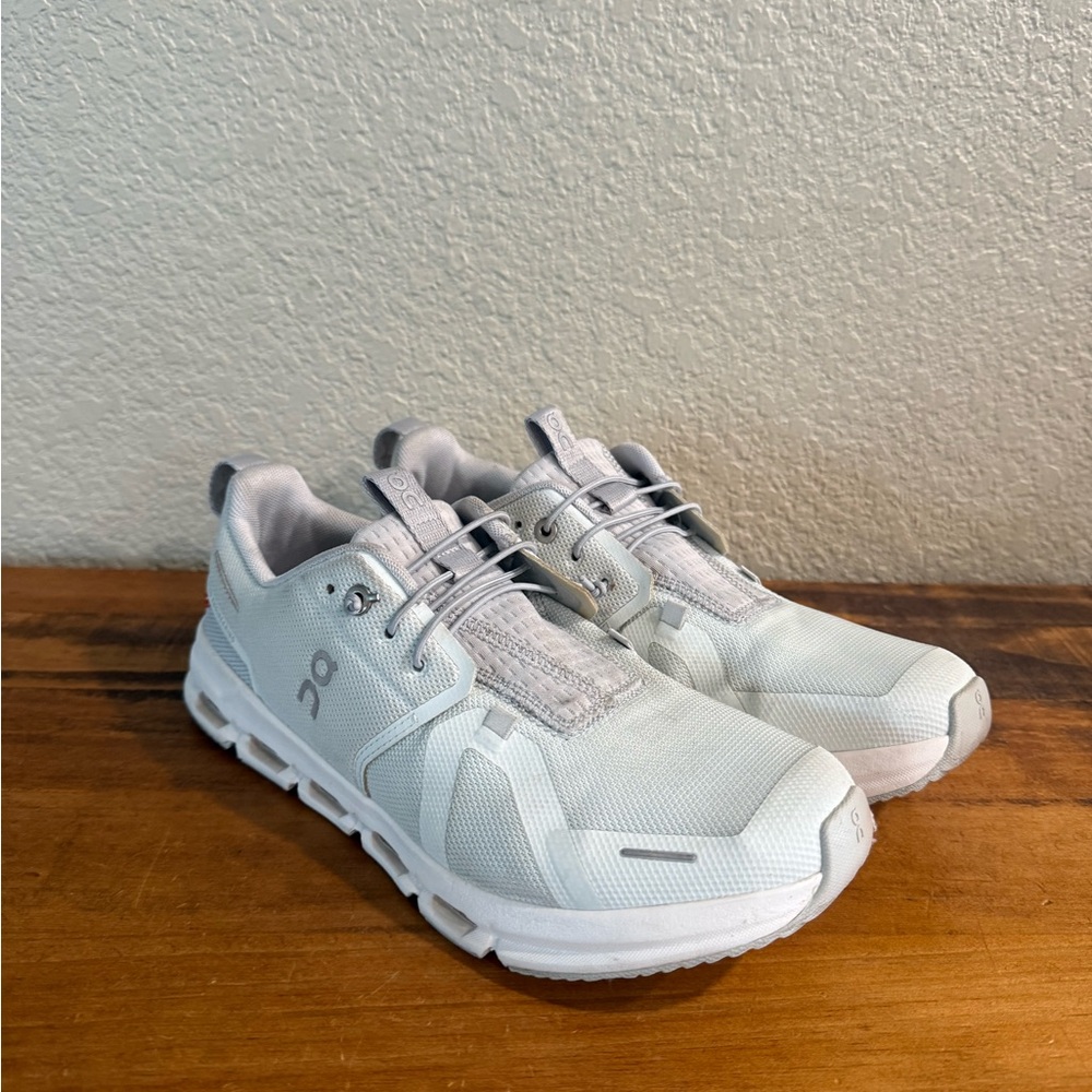 On Running Light Gray Sneakers